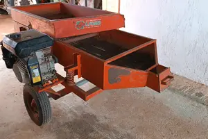 Trattore cernitrice a scoppio 