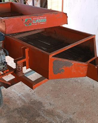 Trattore cernitrice a scoppio 