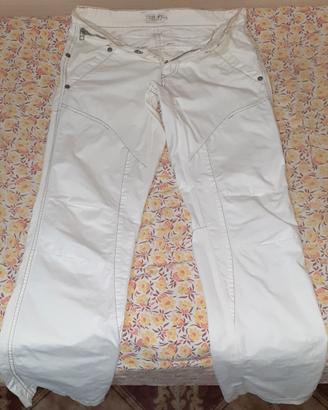Jeans vari