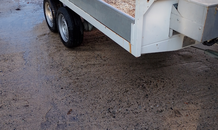 Rimorchio macchina operatrice