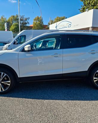 Nissan Qashqai 1.3 DIG-T DCT N-Connecta*AUTO*NAVIG