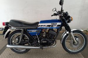 Yamaha RD 250 - 1976 conservata