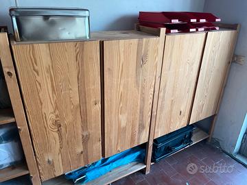 MOBILI/ARMADIETTI IN LEGNO DI PINO