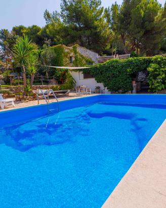 Villa con piscina in salento vista mare