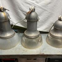 N.3 lampade industriali vintage a sospensione