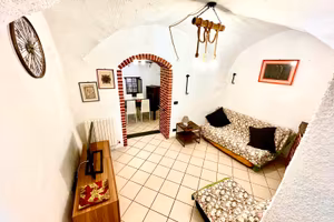 Rustico 65mq,giardino vista mare,box fronte mare