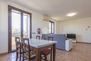 3 LOCALI A ANCONA