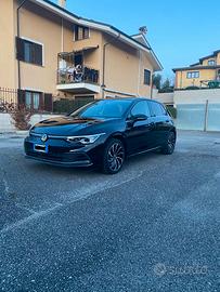 Golf 8 style 2.0 TDI 115 CV 59800km
