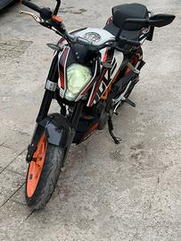 ktm duke 390