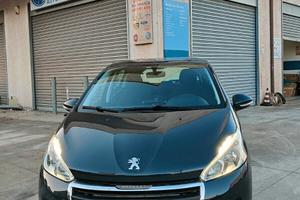 Peugeot 208 BlueHDi 75 5 porte Touch