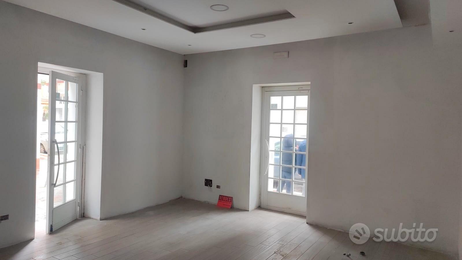 Post kummerċjali, 49 m²
