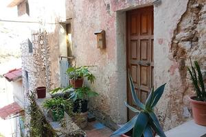 Casa immobile terra clielo Sonnino centro storico