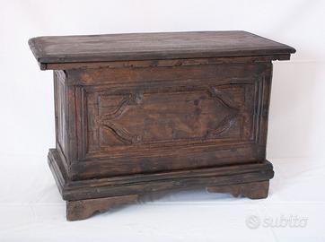 piccola cassapanca antica