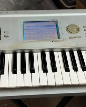 Triton Korg 61 tasti Workstation tastiera