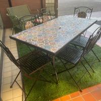 Tavolo mosaico con sedie