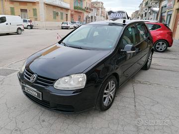 Volkswagen Golf 2.0 16V TDI 5p. Sportline