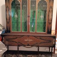 Vetrina e credenza