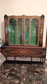 Vetrina e credenza