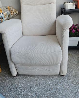 poltrona relax estendibile  manualmente