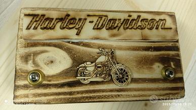 Apribottiglie in legno Harley Davidson