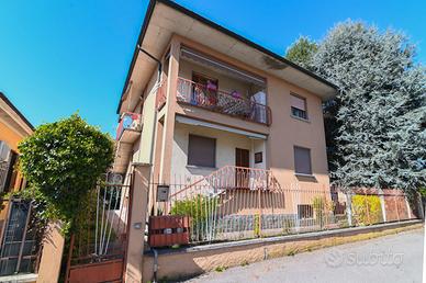 VILLA SINGOLA,2unità,giardino,seminterrato