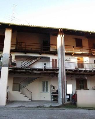 Immobile in asta di 101 m² con 2 locali a Misinto