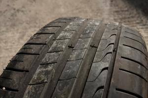 2 Gomme Tristar 225/40/19 DOT 2023 Battistrada 90%