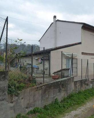 Immobile in asta di 259 m² con 4 locali e box auto