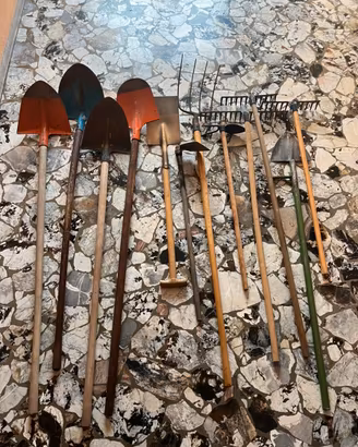 Lotto 12 Attrezzi da Giardino e Orto