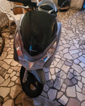 PCX 125