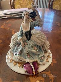 Statuina Capodimonte firmata G. Pellati