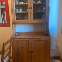 Credenza + tavolo con sei sedie