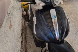piaggio beverly 400