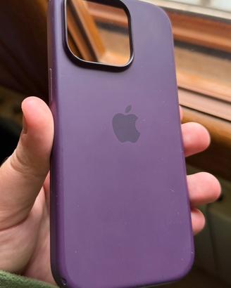 Cover iphone 16 pro viola