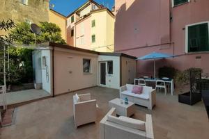 Lerici. Casa per 2 persone a pochi passi dal mare