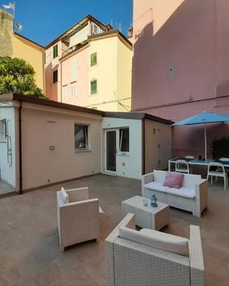 Lerici. Casa con aria cond. a due passi dal mare