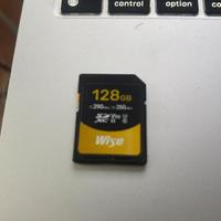 WISE 128 GB V90,XC II