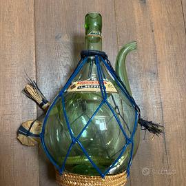 Fiasco vino bianco Ruffino vetro soffiato verde.