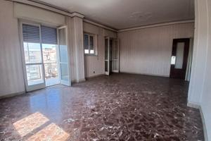 200 MQ SEI VANI ZONA FORTINO/VIA PALERMO