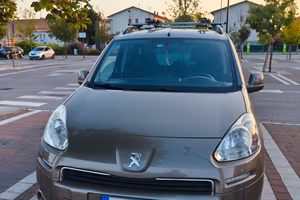 Peugeot partner Tapee Benzina/ Metano