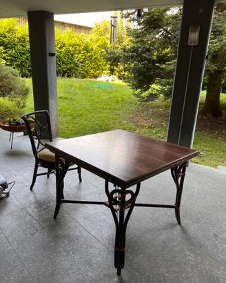 Tavolo allungabile 100 x 100 con 4 sedie