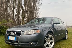 AUDI A4 3ª serie - 2006