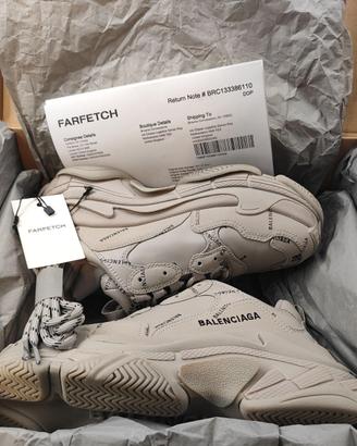 BALENCIAGA Triple S
