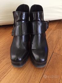 Stivaletti in ecopelle neri