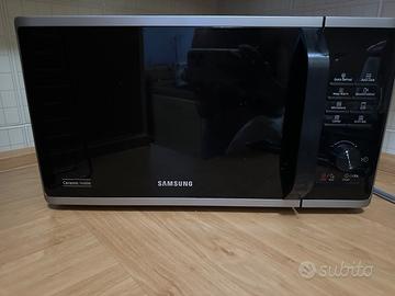 Forno a Microonde Samsung MG23K3515AS