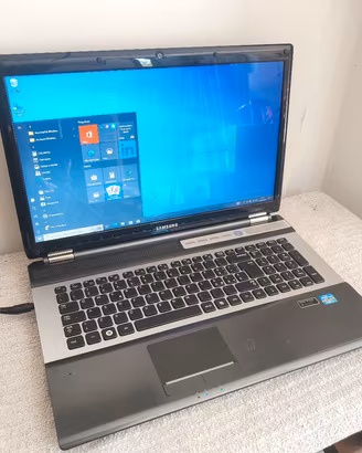 PC portatile Samsung 17" i7 8GB  SSD Win 10 Pro