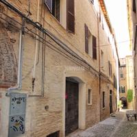 APPARTAMENTO IN PIENO CENTRO STORICO
