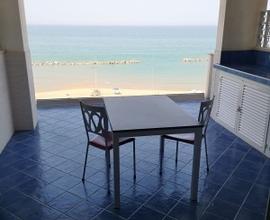 Trilocale fronte mare 15-22 GIUGNO