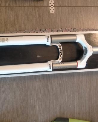 Forcella Anteriore RockShox Bianca 