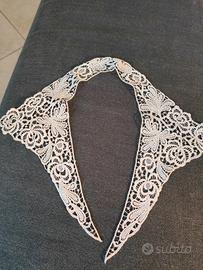 Antico colletto in pizzo macrame'. 